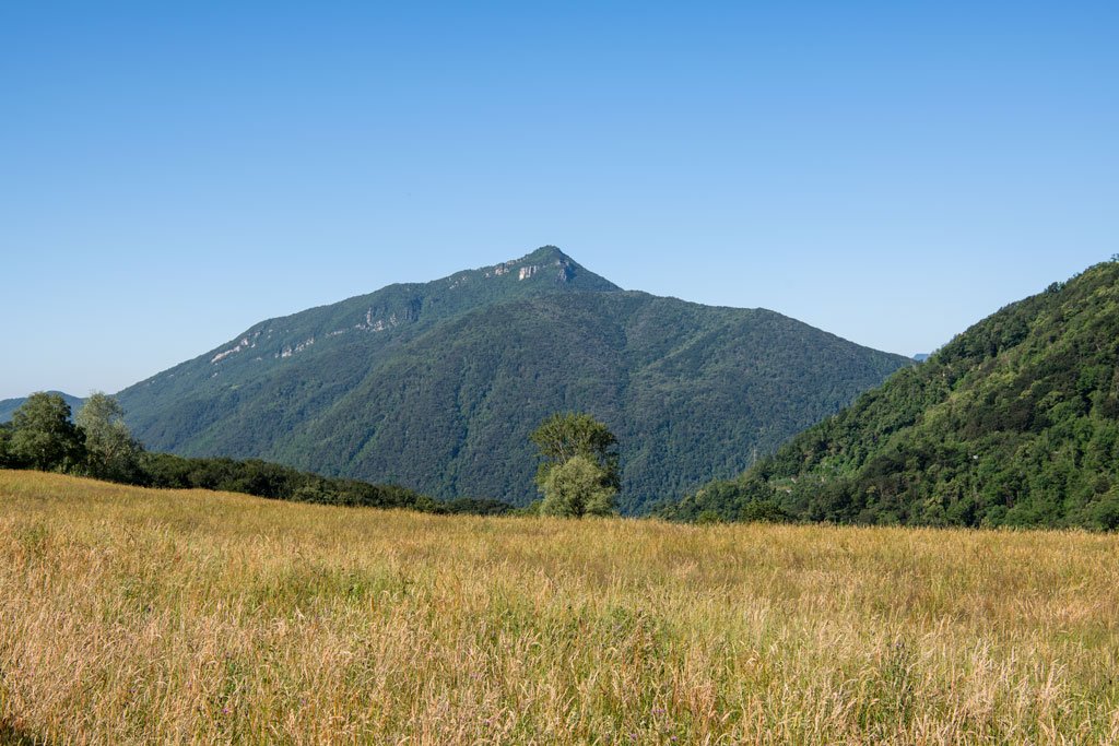 Monte San Giorgio visto da Est.